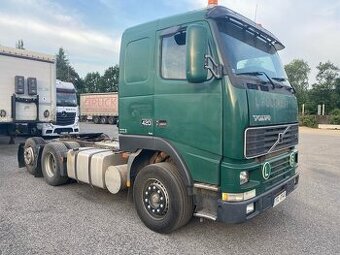Prodáme tahač Volvo FH 12 420, 6x2, rok: 05/2000. Manuál,