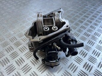 Hlava motoru Piaggio 180