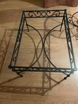 Konferenční stolek