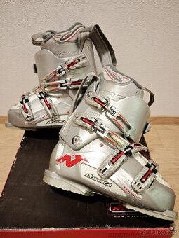 Lyžáky NORDICA - lyžařské boty 295
