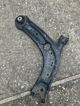 prave rameno predni napravy SKODA Audi 3Q0407154D