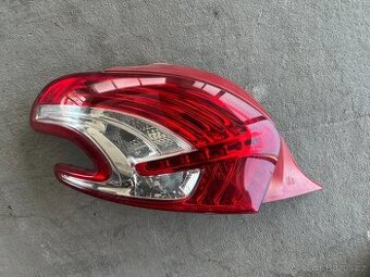 Levé zadní světlo Peugeot 208 I generace