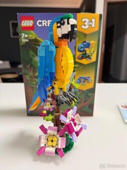 LEGO Creator 3v1 31136 - Exotický papoušek