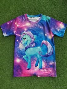 Krásné tričko vel.140