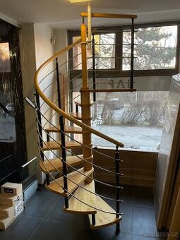 Točité schodiště JAP 250