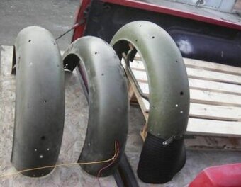 Blatník náhod na sajdu diferenciál kardan tlumiče motor dife