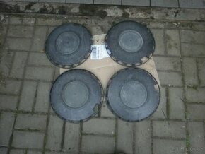 Lada 2105 dobové kryty kol