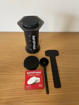 Aeropress XL s filtry