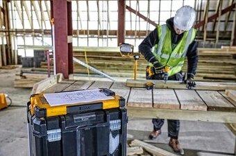 Plastové desky DeWalt, psací podložka s úložným prostorem