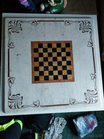 Mramorová šachovnice
