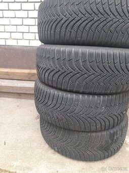 Zimní pneu Hankook 205 55 16