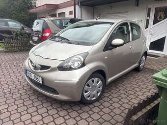 Toyota AYGO 2008,STK 2 ROKY,NAJETO 90tis,GARAŽOV,50KW,1.0