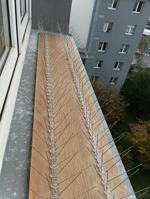 Hroty proti holubům a ptákům - na magnet na plechový parapet