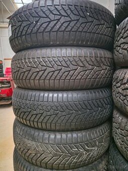 225/65 R17 102H zimní pneu Yokohama