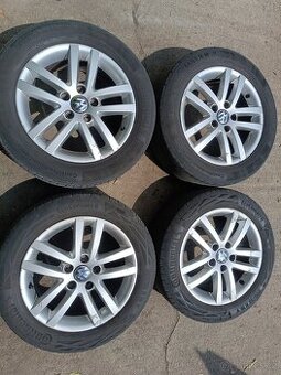 VW Golf / Touran - alu 6,5x16 et50 + letní 205/55/16