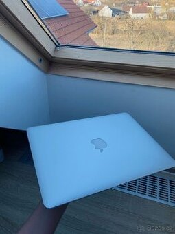 Prodám MacBook Air 13"