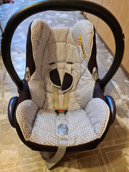 autosedacka-maxi-cosi-se-zakladnou-familyfix
