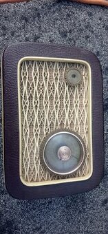Starodávné rádio tesla - 1