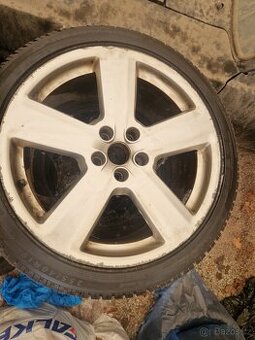 jeden ALU disk z Audi A8 obuté na 255/40 R 19