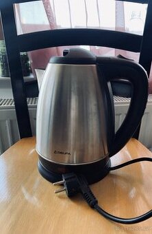 Rychlovarná konvice DELFA 3402 X -rezervovano