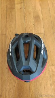 Cyklistická helma rockrider 57-59 cm