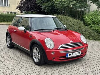 Mini Cooper One R50 1.6 85kW Najeto 105tis Klima ALU kola