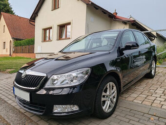benzínová Škoda Octavia FAMILY 1.4 UNIKÁTNÍ STAV DSG automat