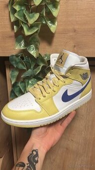 Nike Air Jordan 1 Mid "Lemon Wash"