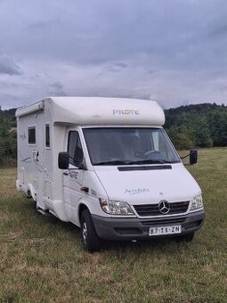 Obytné auto Mercedes Pilote