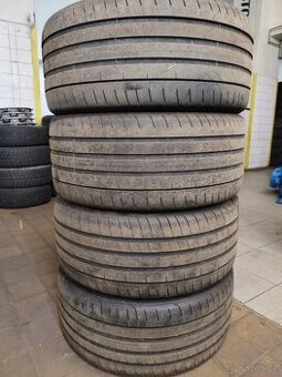 4 ks Letní Pneu 255/35 R20