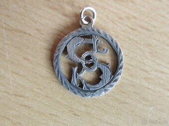 SOKOLSKÝ STŘÍBRNÝ PŘÍVĚSEK