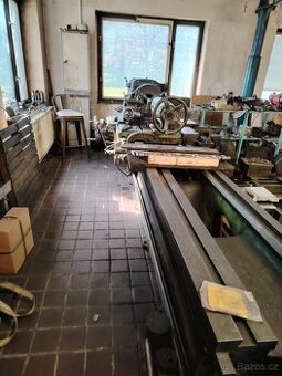 soustruh  hrotový  SU 63