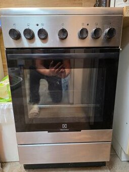 Sporák Electrolux EKC52550OX