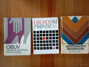 Učebnice pro obchodní školy (Obuv, zbožíznalství)