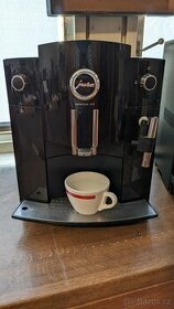 Kávovar Jura C60