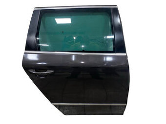 Pravé zadní dveře hnědá metalíza LC8Z VW Passat B6 2010