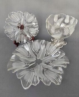 Sada skleněných servirovacich talířů a mísy od Mikasa