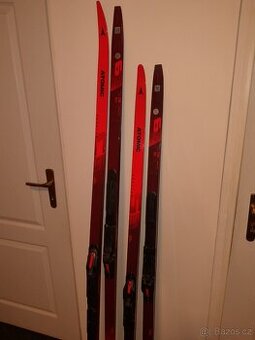 Juniorske závodní běžky Atomic S9 C9