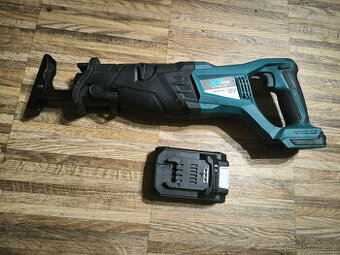 Mečová pila 18v s baterii