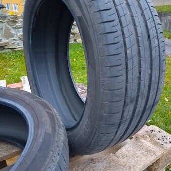 Prodám pneu Corolla cross