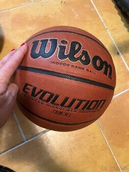 Basketbalový míč Wilson Evolution Indoor Game Ball