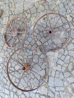 Prodám stará paprsková kola