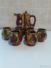 sada konvička a hrníčky