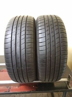 Goodyear 205/55 R17 91W 1x5-5,5mm; 1x4,5-5mm