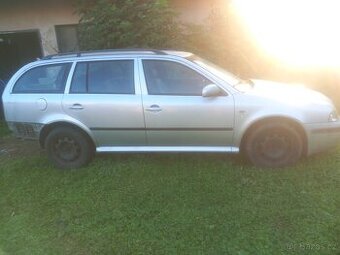 Škoda Octavia combi 1.9tdi Hagusy a jiné dveře,kapota,motor