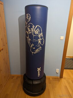 Volně stojící boxovací pytel