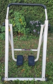 Bílý fitness stroj na cvičení, trenažér Air Walker - 1