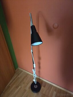 Ikea Kvart čtecí stojací LED lampa