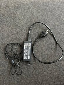 Originální nabíjecí adaptér Asus ADP-65DB