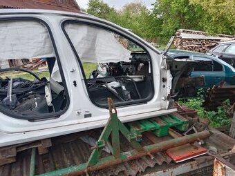 Prodám zadní nápravu Audi A6 c7
